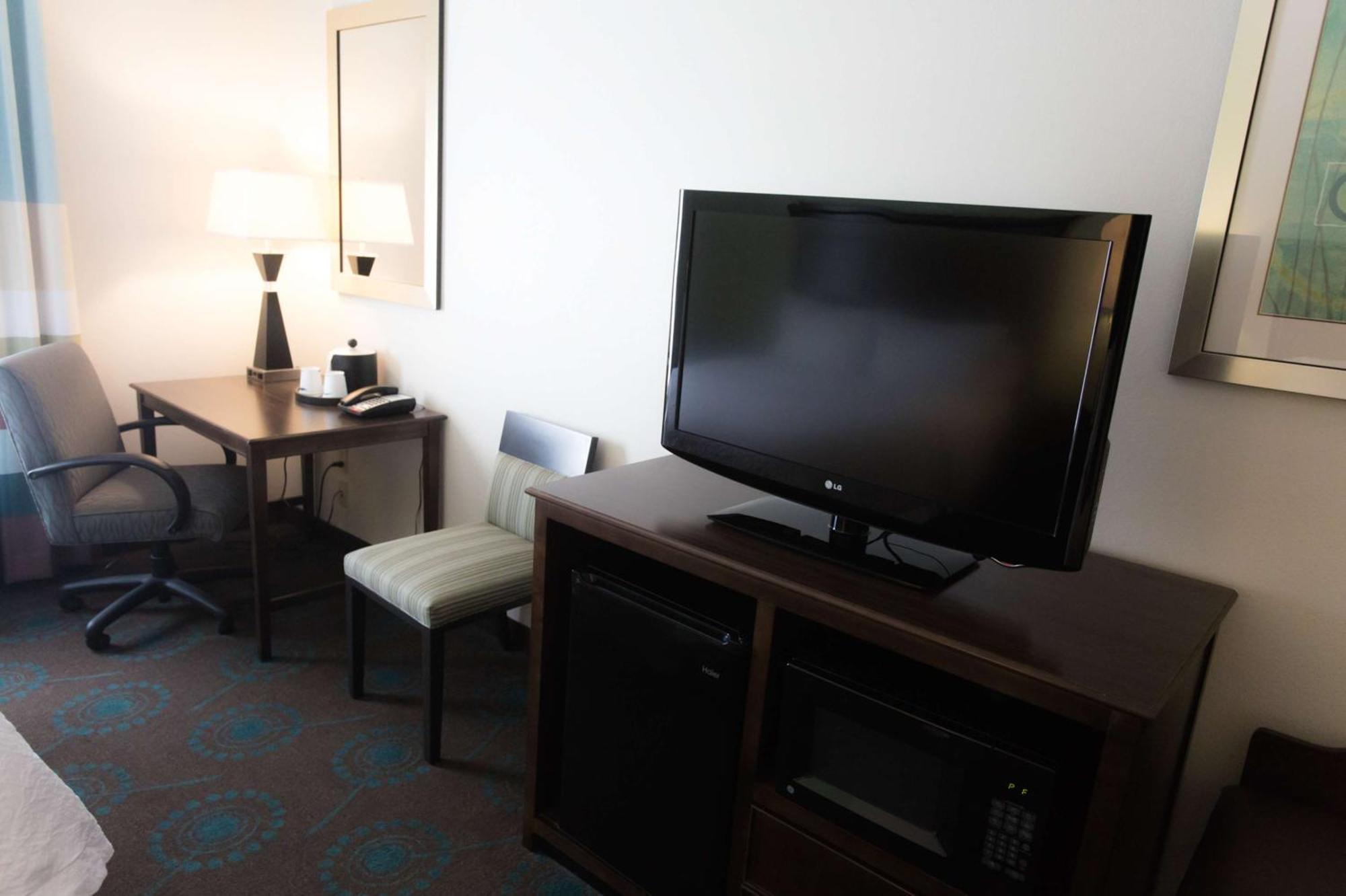 Hampton & Hotel 3*